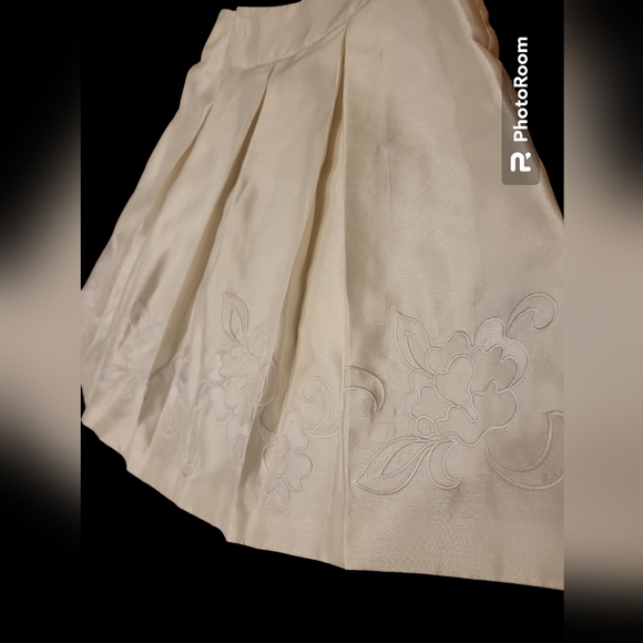 Ivory Embroidered Pleated SheSunee Skirt - Picture 2 of 5